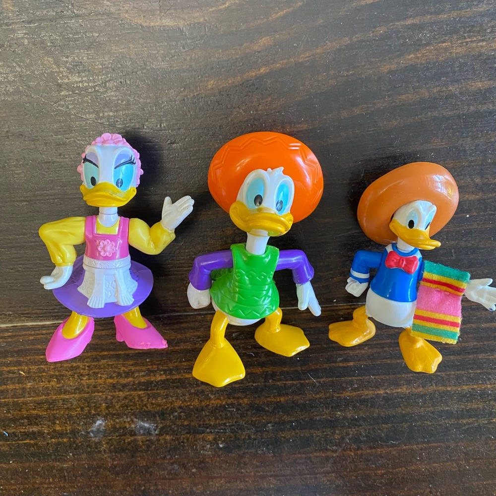 Vintage Disney EPCOT Center Mexico Donald Daisy Duck PVC Figures Set of 3 - Picture 2 of 7